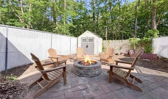 78 Lott Ln, Staten Island, NY 10314