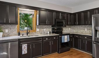12904 Essex Way, Apple Valley, MN 55124