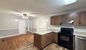 220 High St, Adel, GA 31620