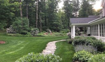 5893 Stage Rd, Barnard, VT 05031