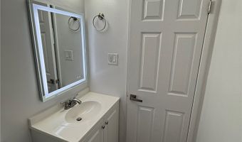 2015 Chariton, Los Angeles, CA 90034