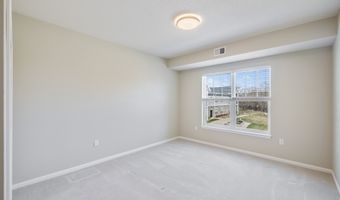 1427 34th Ave SW 220, Altoona, IA 50009