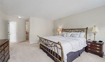 959 Grand View Ln, Aurora, OH 44202