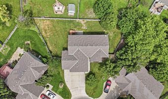 308 W Waterford Ct, Andover, KS 67002