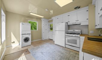 3421 Tieszen Ave, Anchorage, AK 99516