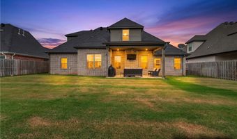 1902 SW Edinburgh Ave, Bentonville, AR 72713