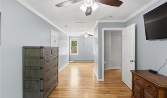 193 Lake Washington Dr, Glocester, RI 02814