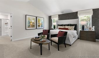941 Misty Creek Dr, Aberdeen, NC 28315