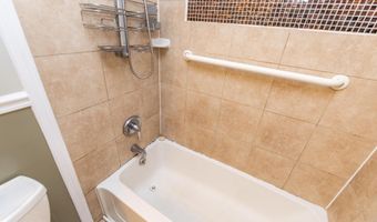 835 CLIFTON Ave, Arnold, MD 21012
