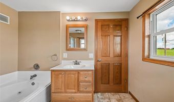 17851 County Rd E45, Anamosa, IA 52205