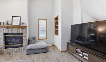 1700 E TRACIA Ln, Appleton, WI 54911