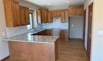 1306 18th St NE, Austin, MN 55912