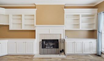 215 Old Town Ln, Brandon, MS 39042