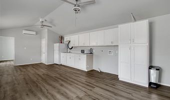 6207 Creek Crossing Rd, Alvarado, TX 76009