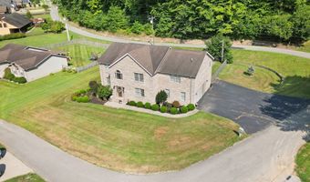 10 Windy Brook Ln, Banner, KY 41603