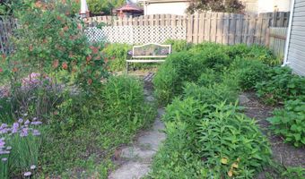 1900 Waverly Ln, Algonquin, IL 60102