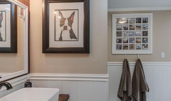 219 Hillcrest Ter, Brattleboro, VT 05301