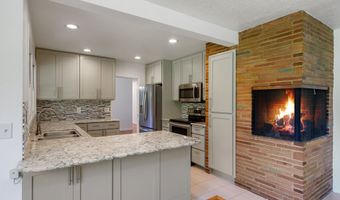 881 LINN Ave, Oregon City, OR 97045