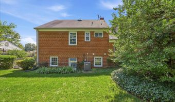 4908 ERIE St, Annandale, VA 22003
