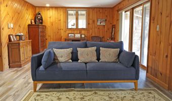 105 Pine Ln, Adirondack, NY 12808