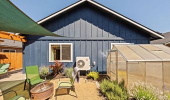 21227 Thornhill Ln, Bend, OR 97701
