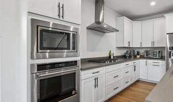 940 Treeline Dr, Algonquin, IL 60102