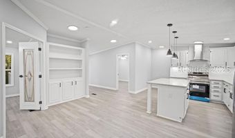 137 Winsor Rd, Beaufort, SC 29906