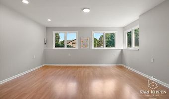 8150 Country Pine Dr SE, Alto, MI 49302