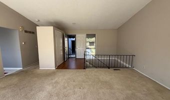1653 Award Dr, Ballwin, MO 63021