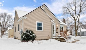 611 11th St SW, Austin, MN 55912