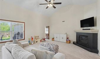928 Bluestem Dr, Baldwin City, KS 66006