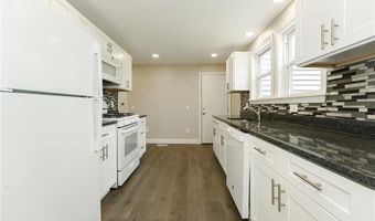 71 ST Elizabeth 1, Bristol, RI 02809