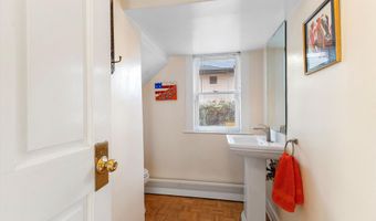 412 11th St NW, Albuquerque, NM 87102