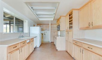 1360 E Fallbrook St, Fallbrook, CA 92028