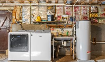 117 Taylor Woods Rd, Belgrade, ME 04917