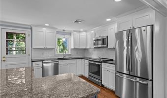 66 Mawney St, East Greenwich, RI 02818