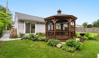 96 Comly Rd, Bayonne, NJ 07035