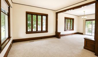 1009 S Kline St, Aberdeen, SD 57401
