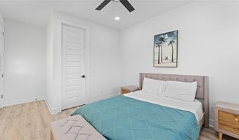 1145 NE Monroe St, Bentonville, AR 72712