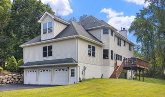 33 Perona Rd, Andover, NJ 07821