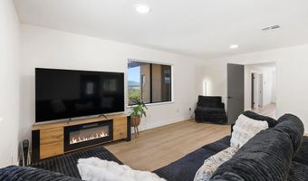 1106 Alpine Oaks Dr, Alpine, CA 91901