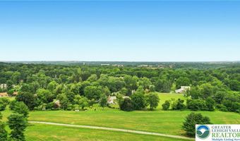 2458 Riverbend Rd, Allentown, PA 18103