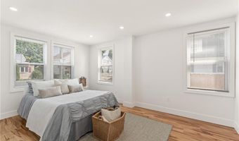 124 Vine St, East Providence, RI 02914