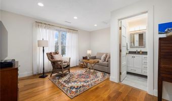 510 Boston Neck Rd, North Kingstown, RI 02852