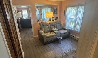 41 Mansion St, Bellingham, MA 02019