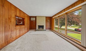 233 Mountain Rd, Cheshire, CT 06410