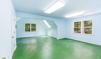 372 Woodhaven Dr, Athens, GA 30606