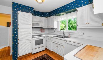 2859 Renfrew St, Ann Arbor, MI 48105