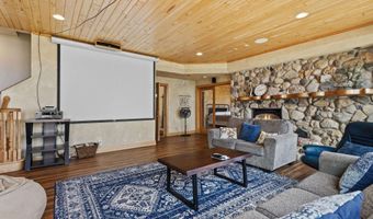 E7379 WASHINGTON Road, Algoma, WI 54201