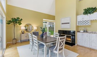 985 Goldenrod Trl, Aurora, OH 44202